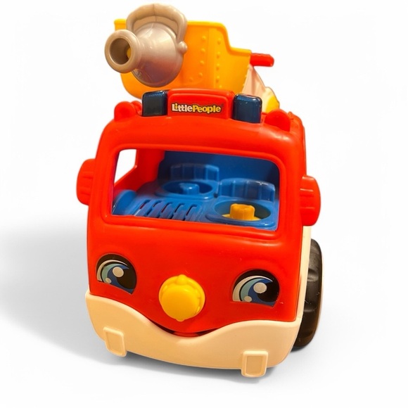 Fisher-Price Little People Lift ‘n Lower Fire Truck - Picture 1 of 11